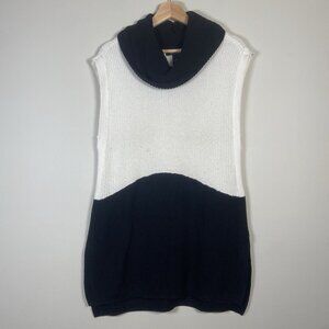 White House Black Market Size M Turtleneck Sleeveless Textured Tabard Sweater